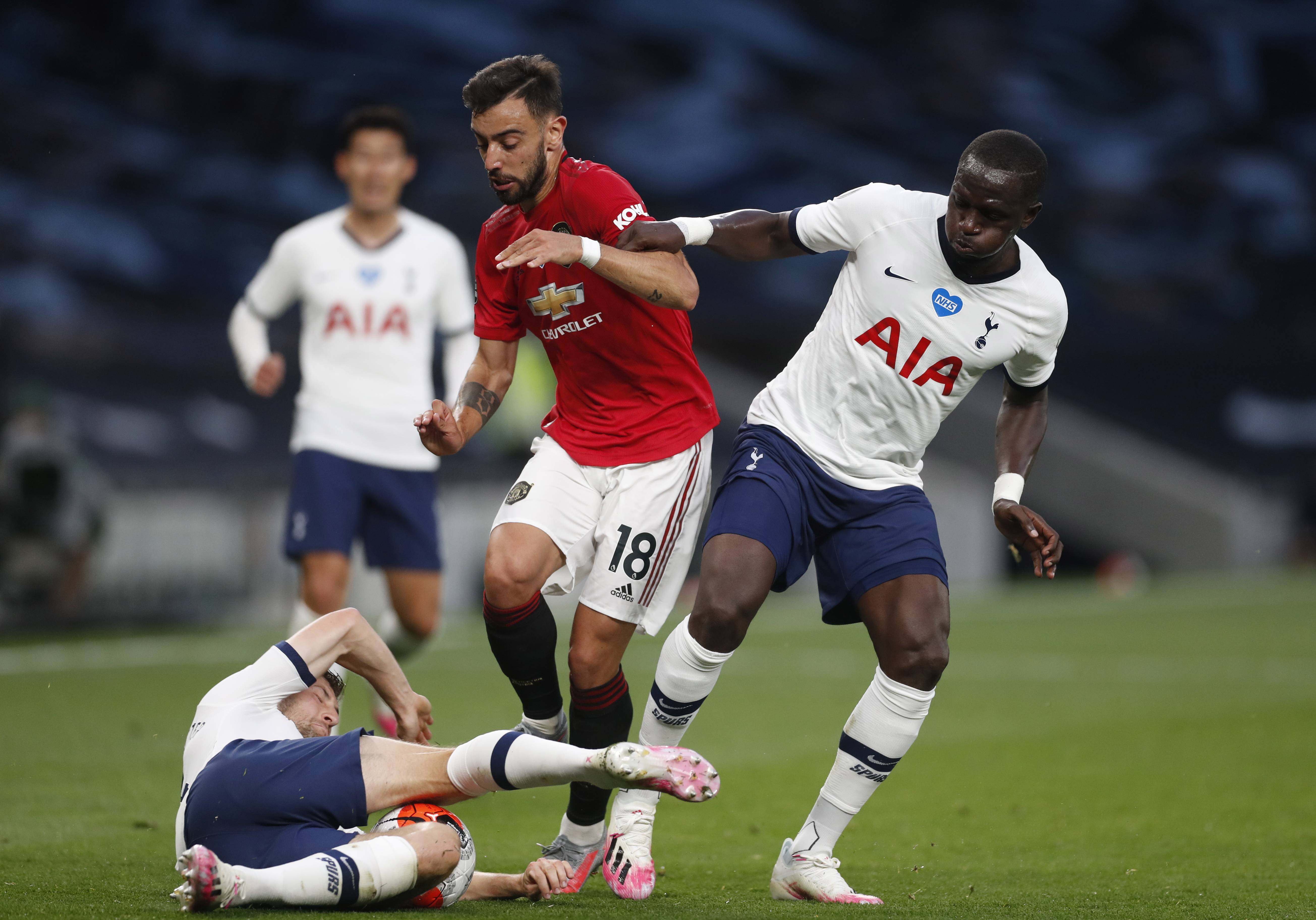 年对阵马刺 年对阵马刺